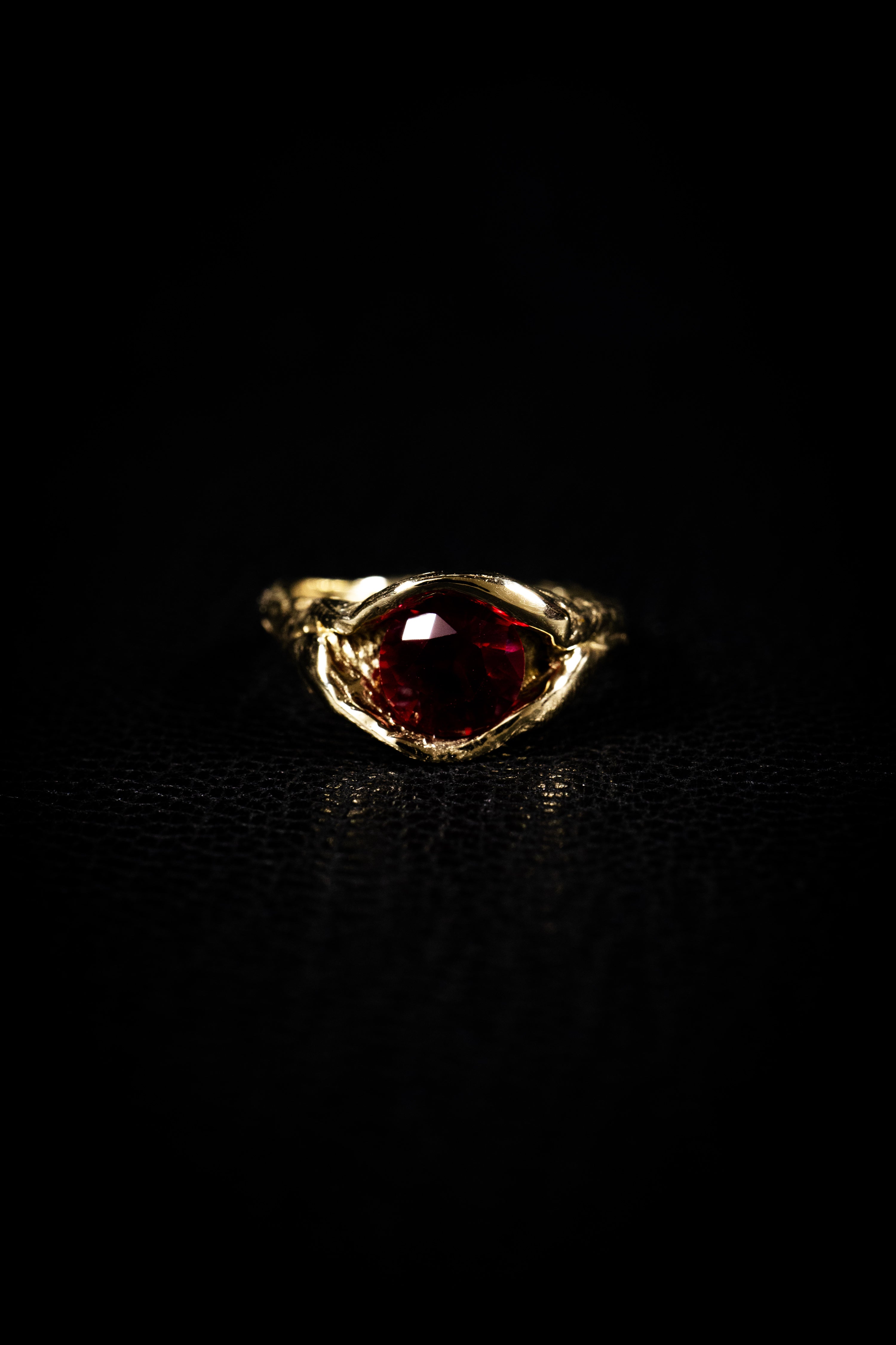 Bloom Ring (Ruby, Gold)