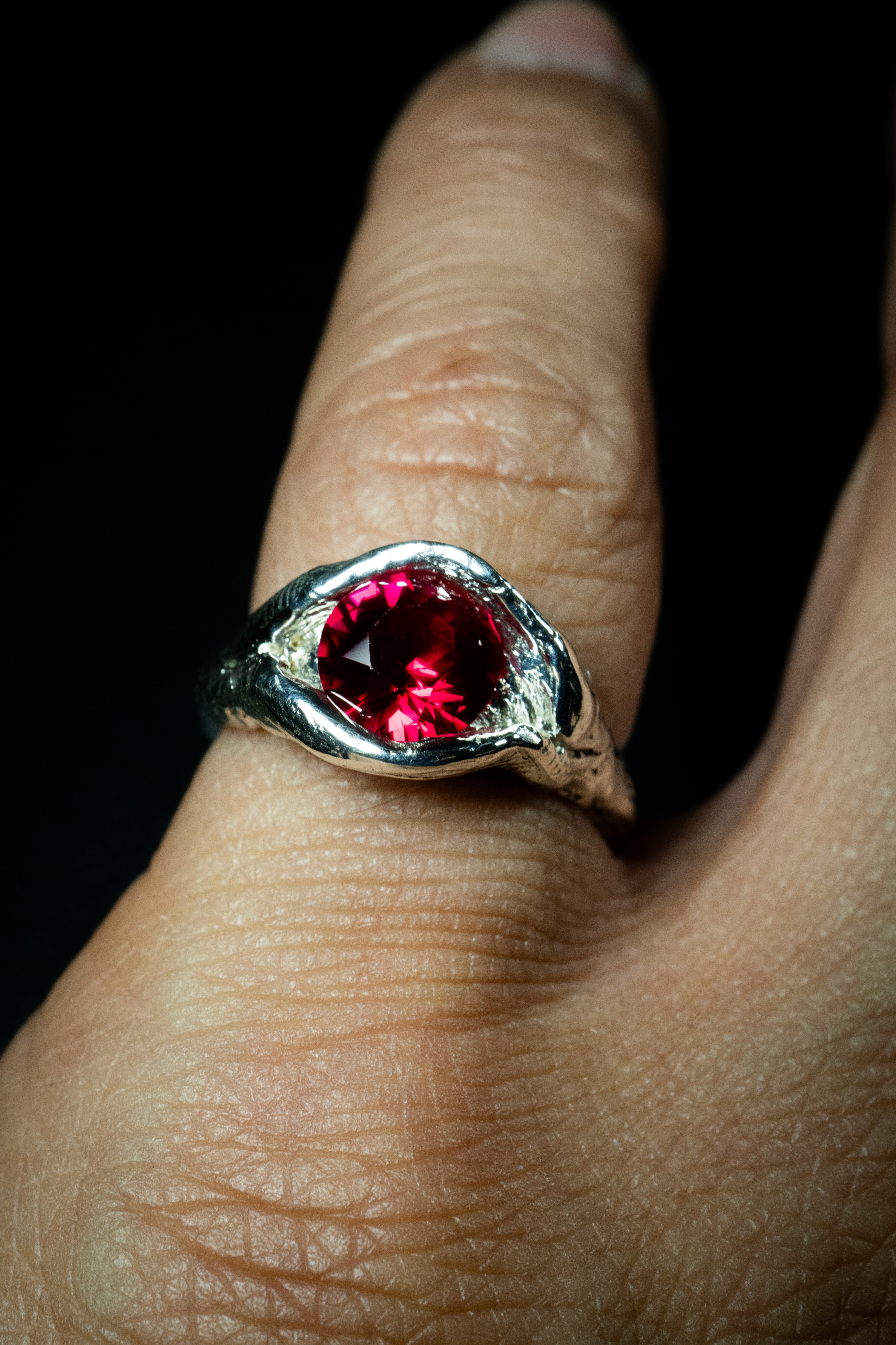 Bloom Ring (Ruby, Gold)