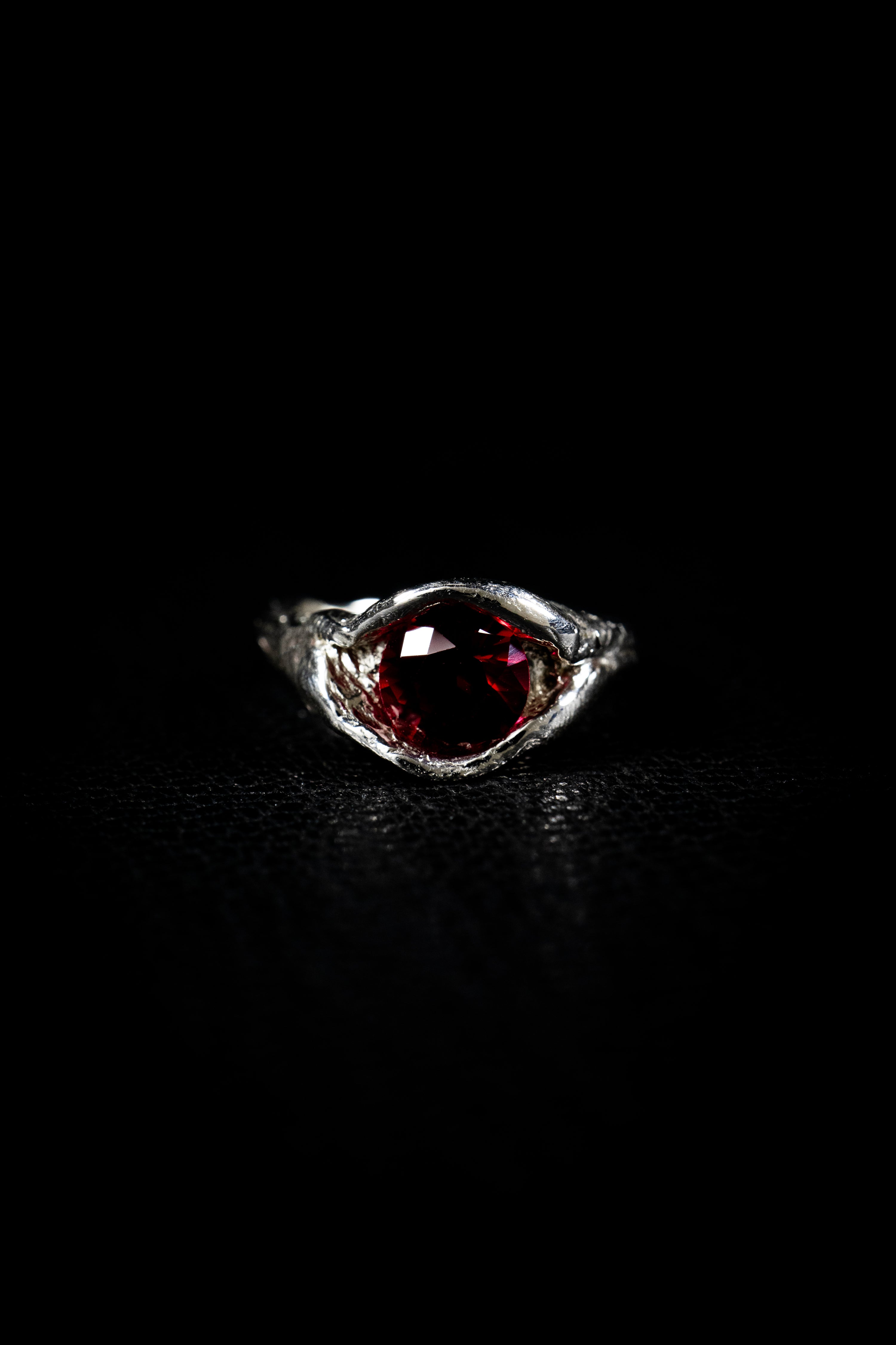 Bloom Ring (Ruby, Gold)