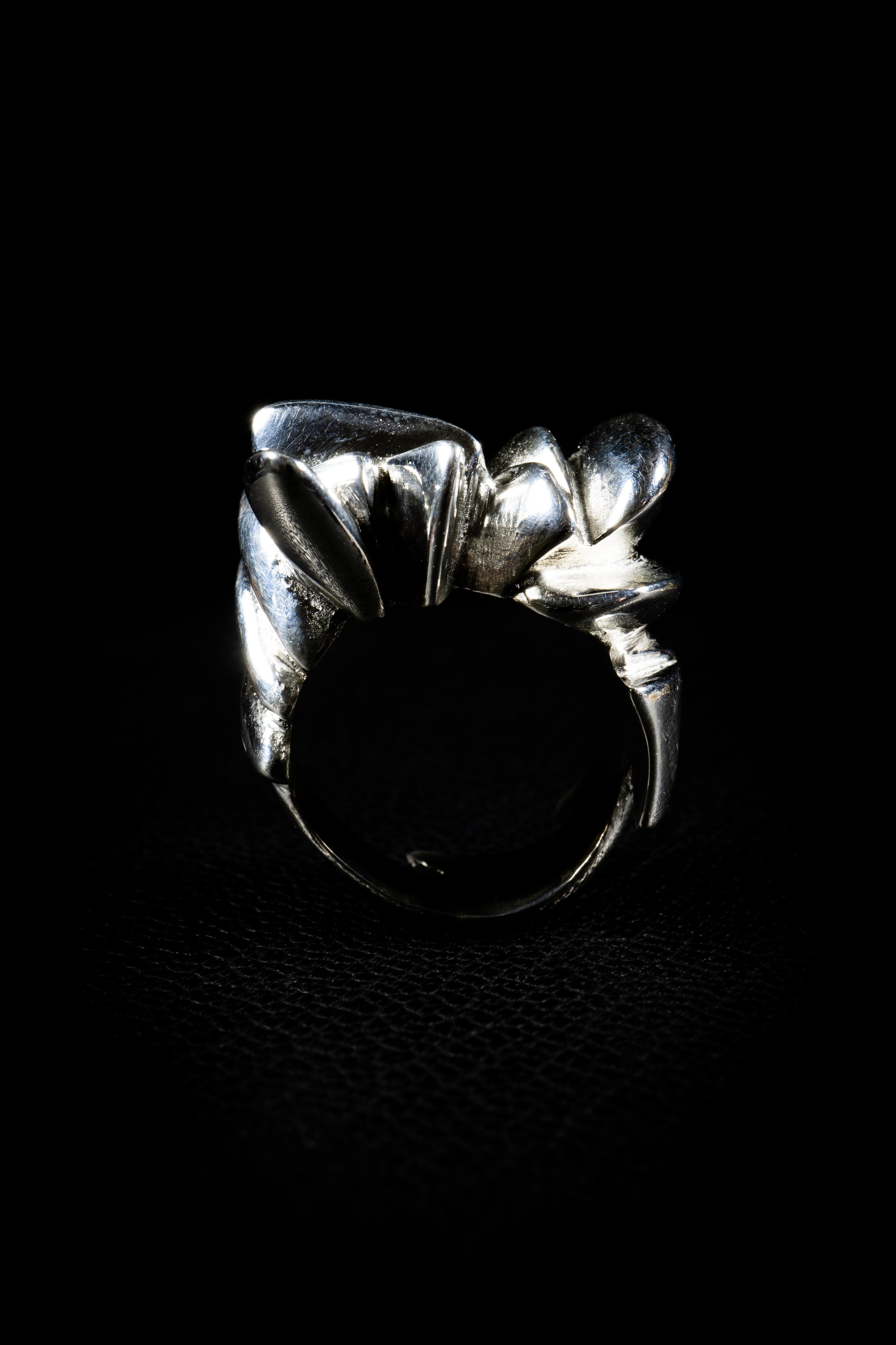 Sea Born Ring (Diamond, Sterling Silver)
