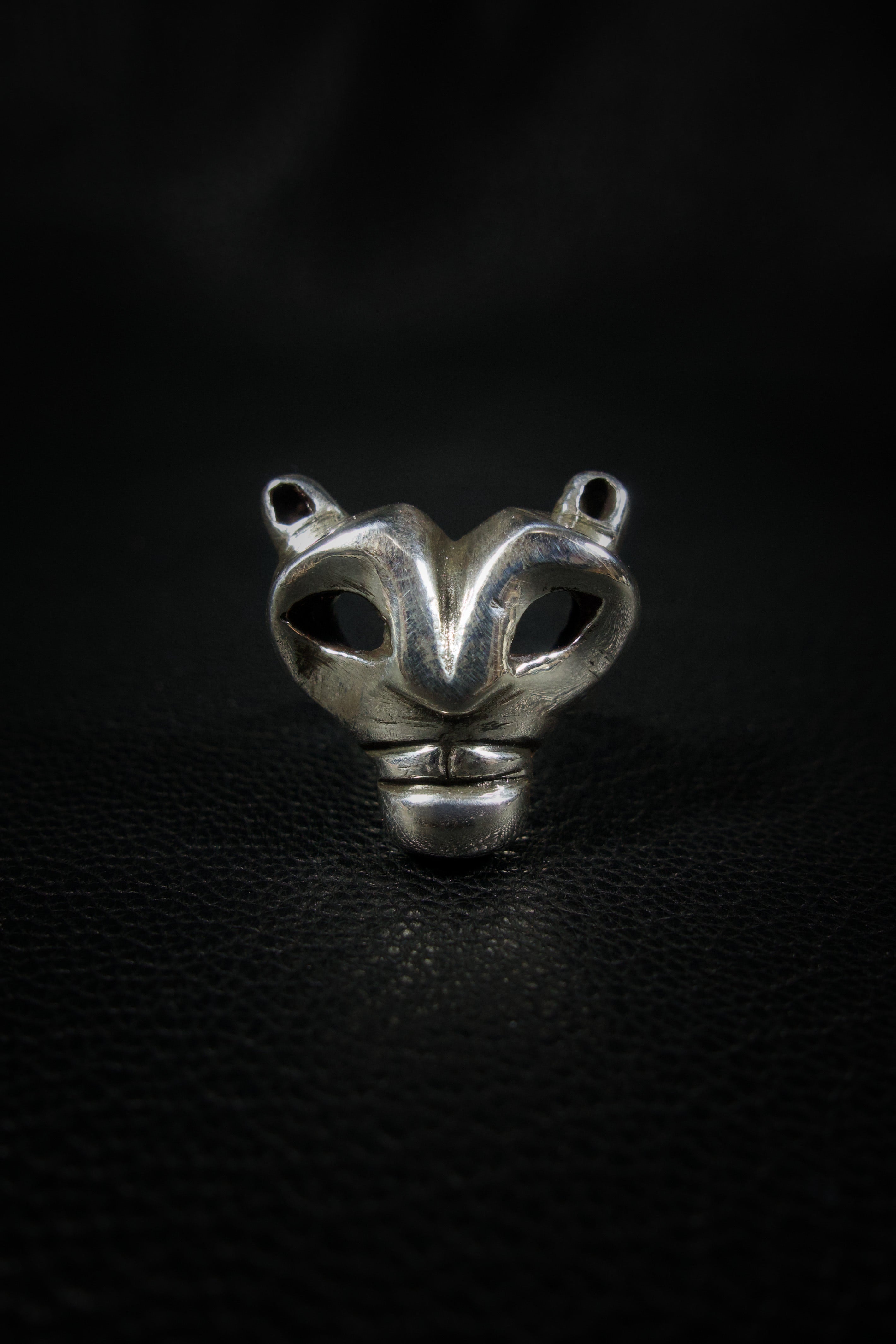 Mountain Lion (Sterling Silver, Gold Ring)
